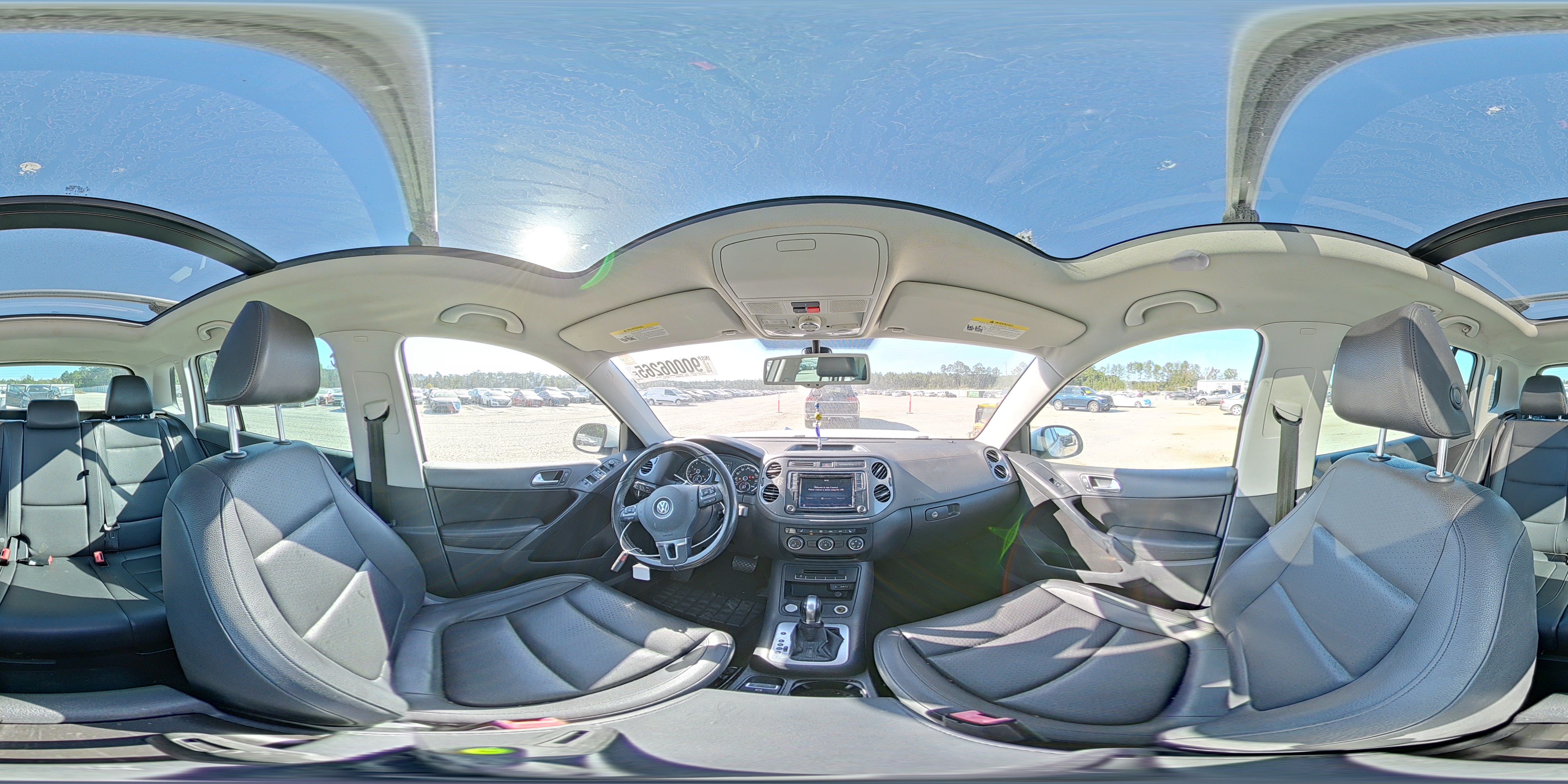 2017 Volkswagen Tiguan Wolfsburg VIN: WVGRV7AX2HK007878 Lot: 90006265