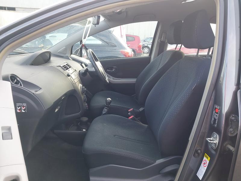 2010 TOYOTA YARIS 1.33 VVT-I TR 5DR [6]