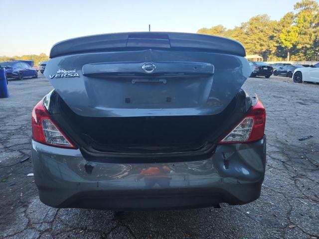  NISSAN VERSA 2017 Szary