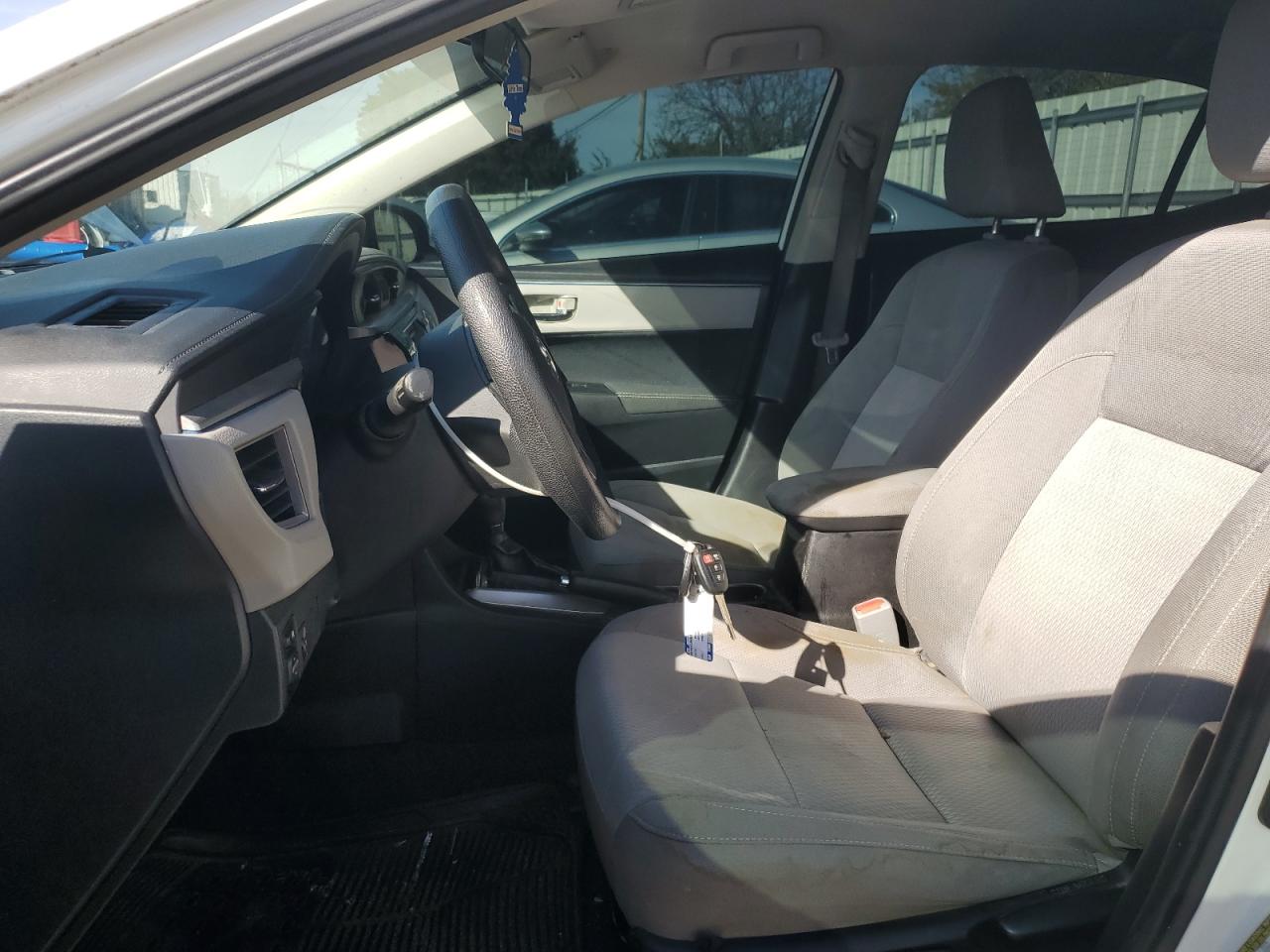 2014 Toyota Corolla VIN: 5YFBURHE9EP124704 Lot: 81972515