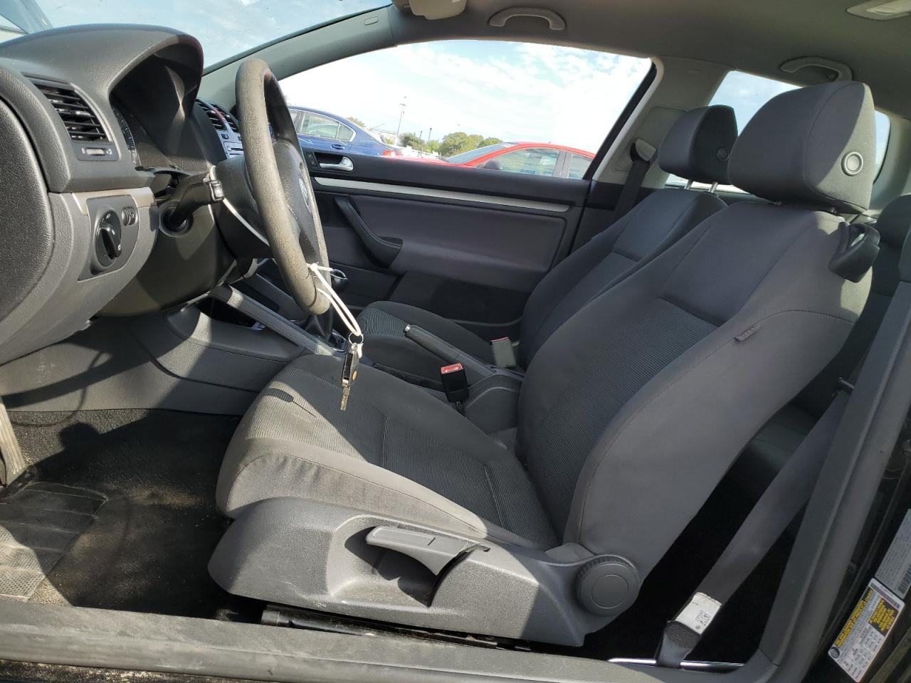 2009 Volkswagen Rabbit VIN: WVWAA71K29W009142 Lot: 85708885