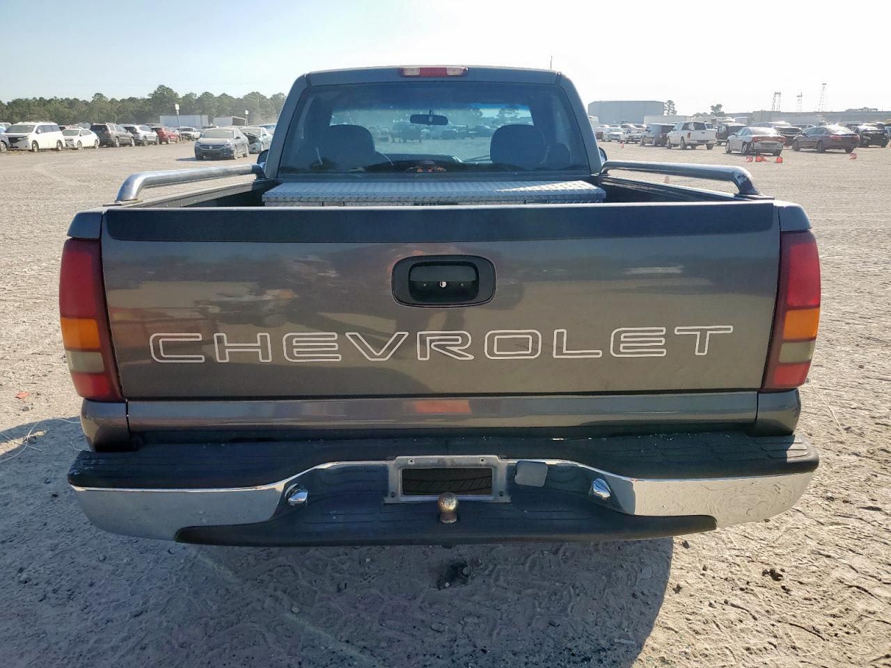 2000 Chevrolet Silverado C1500 VIN: 1GCEC14W7YZ248027 Lot: 86279795
