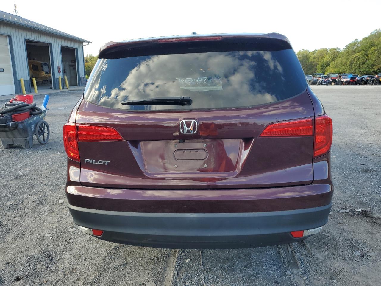 2017 Honda Pilot Ex VIN: 5FNYF5H3XHB013140 Lot: 82356685
