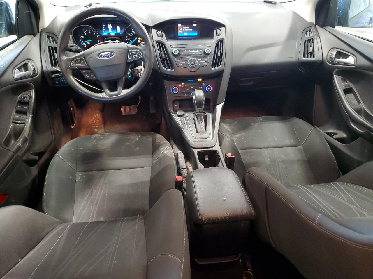 2018 Ford Focus Se VIN: 1FADP3FE1JL320113 Lot: 85515185