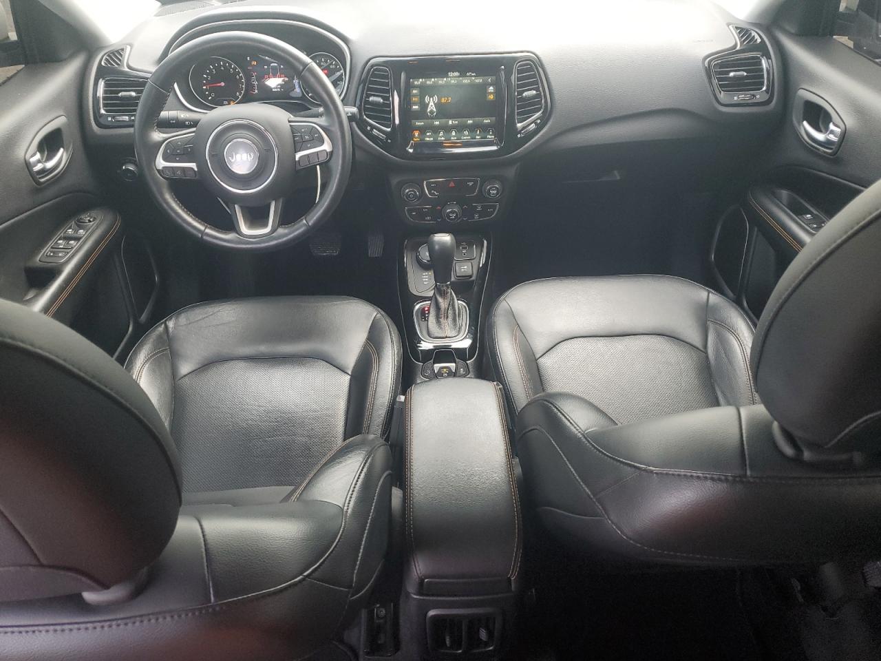 2018 Jeep Compass Limited VIN: 3C4NJDCB8JT143869 Lot: 82310405