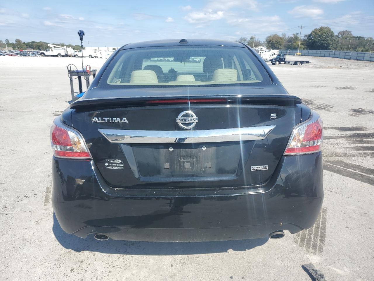 2015 Nissan Altima 2.5 VIN: 1N4AL3AP1FC465294 Lot: 82424985