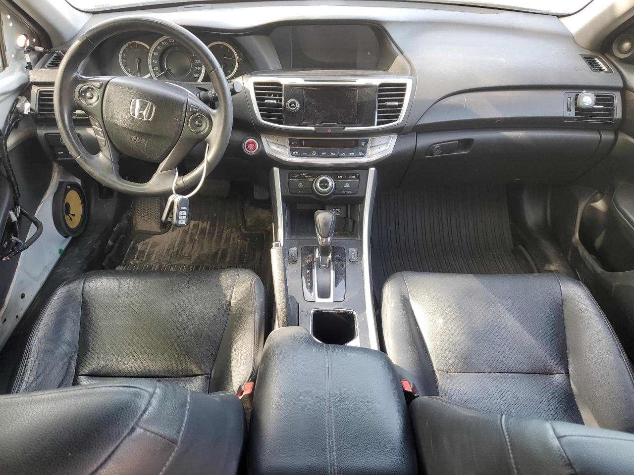 2015 Honda Accord Touring VIN: 1HGCR2F90FA803027 Lot: 86222385