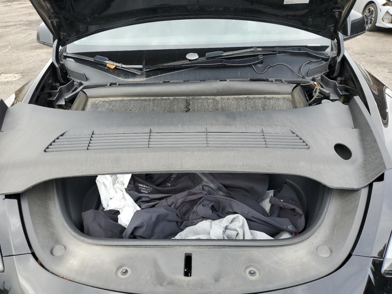 2023 Tesla Model Y VIN: 7SAYGDEE1PA163679 Lot: 86296415