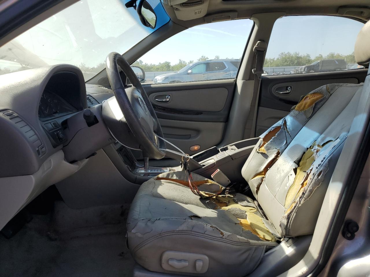 2001 Nissan Maxima Gxe VIN: JN1CA31DX1T610861 Lot: 85085375