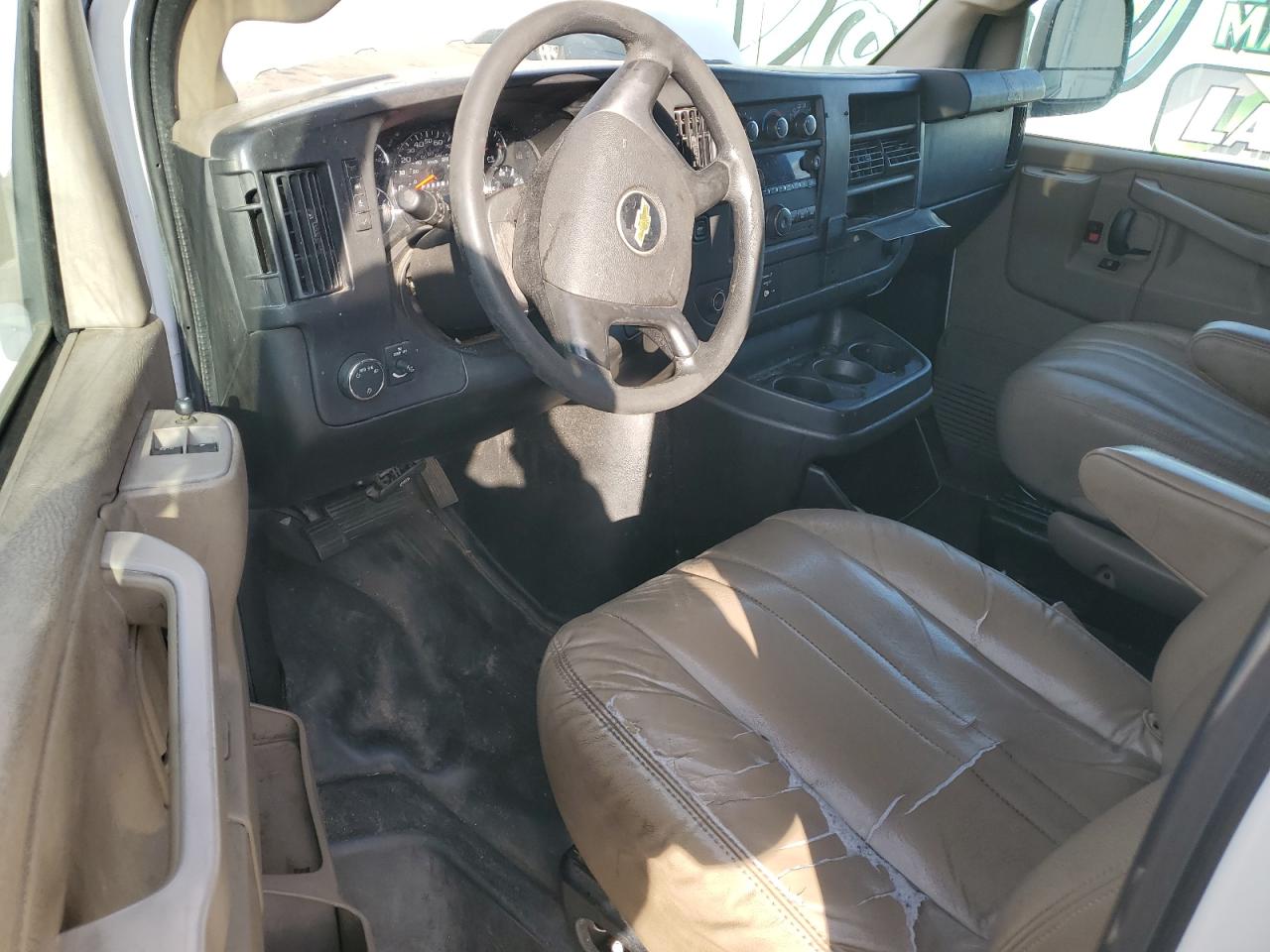 2016 Chevrolet Express G2 - Delivery Van VIN: 1GCWGAFF8G1153804 Lot: 87354245