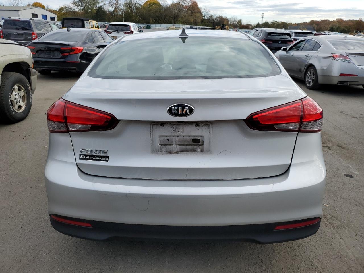 2018 Kia Forte Lx VIN: 3KPFK4A79JE280615 Lot: 87440065