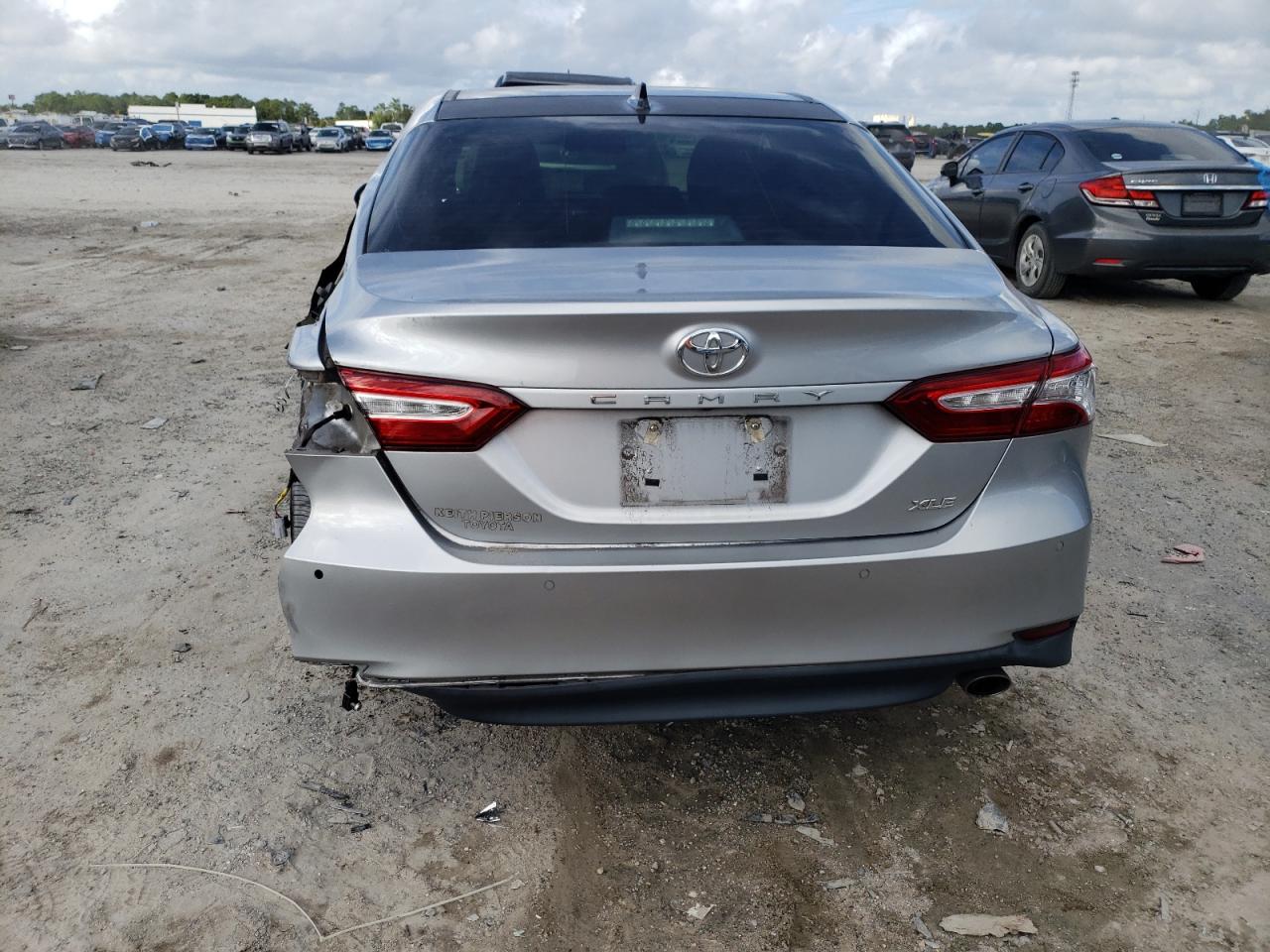 2020 Toyota Camry Xle VIN: 4T1F11AK2LU919357 Lot: 82326245
