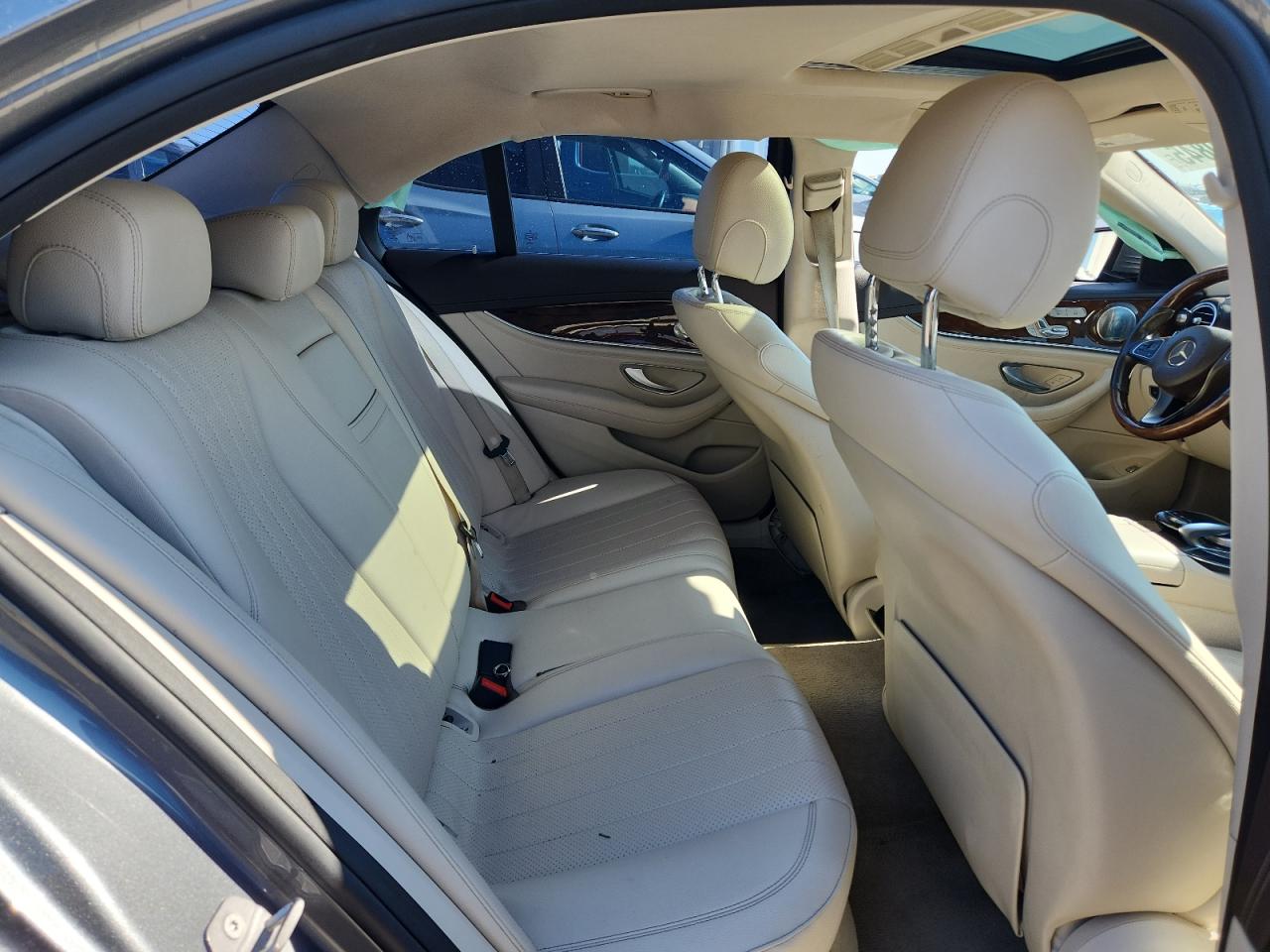 2017 Mercedes-Benz E 300 VIN: WDDZF4JB0HA073314 Lot: 90450845