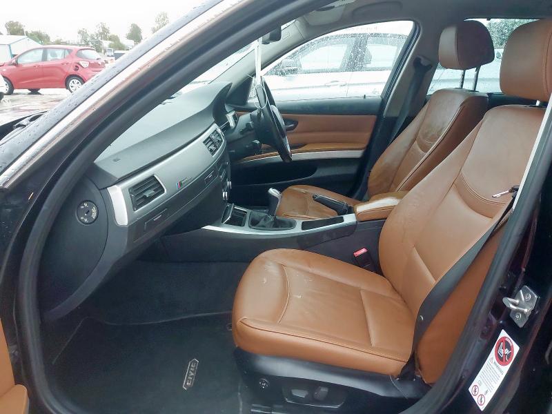 2011 BMW 318D EXCLUSIVE EDITION 