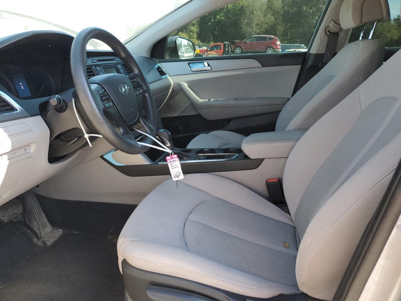 2017 Hyundai Sonata Se VIN: 5NPE24AF4HH519982 Lot: 81936125