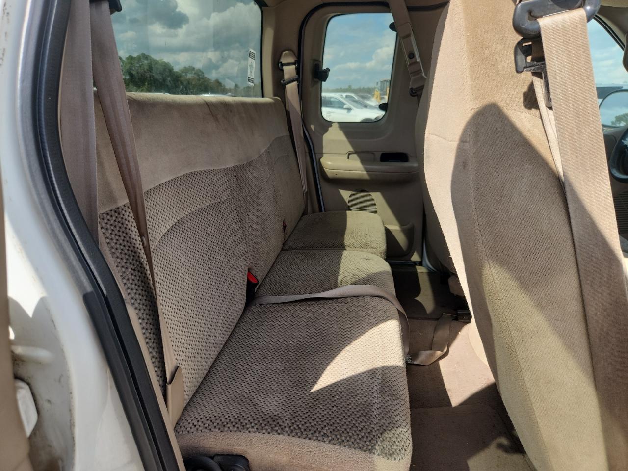 2000 Ford F150 VIN: 1FTRX17W1YNC23892 Lot: 86887745