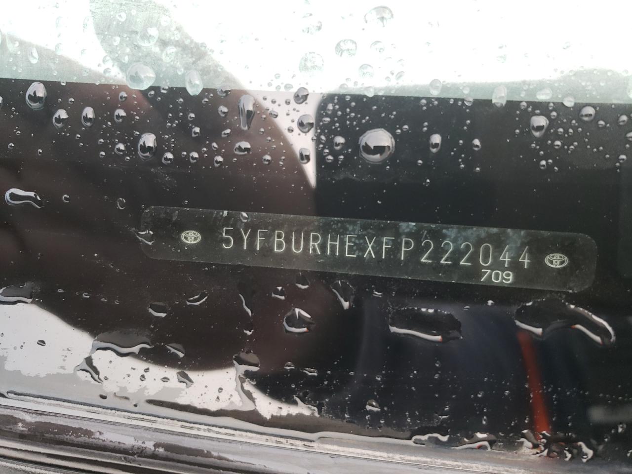 2015 Toyota Corolla L VIN: 5YFBURHEXFP222044 Lot: 82492035