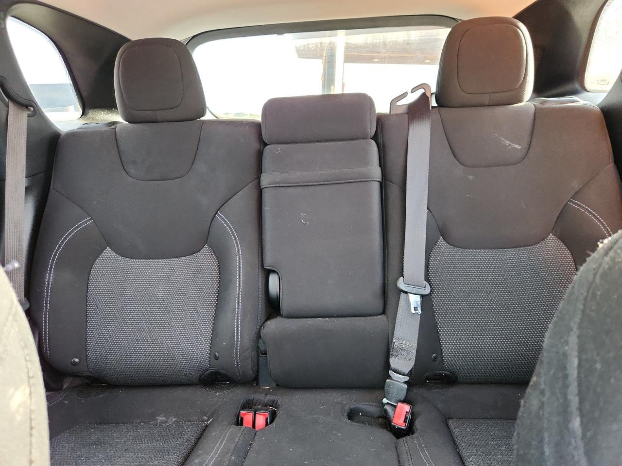 2019 Jeep Cherokee Latitude VIN: 1C4PJLCB8KD221612 Lot: 82240535