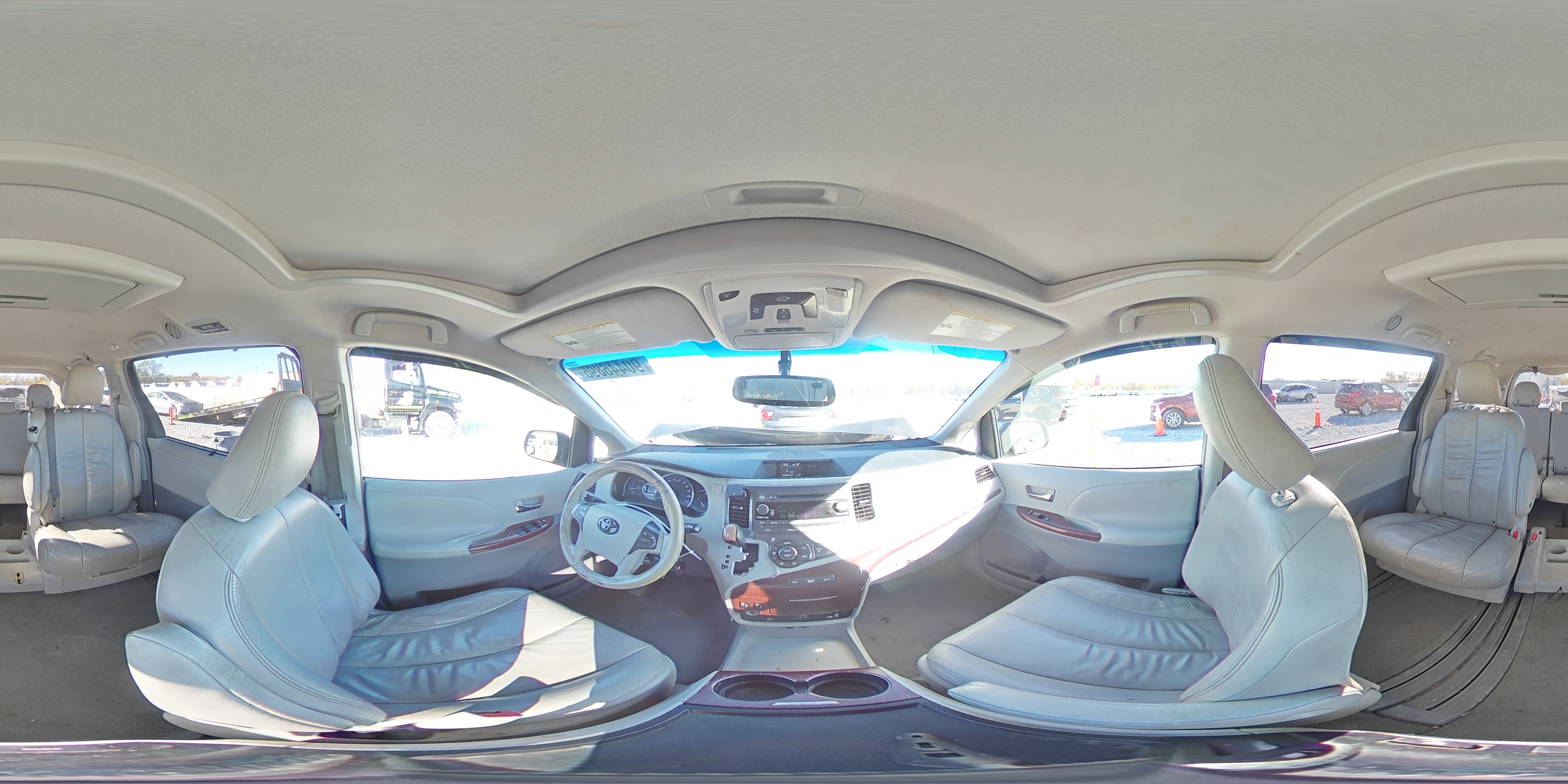 2011 Toyota Sienna Xle VIN: 5TDYK3DC1BS081786 Lot: 90446895