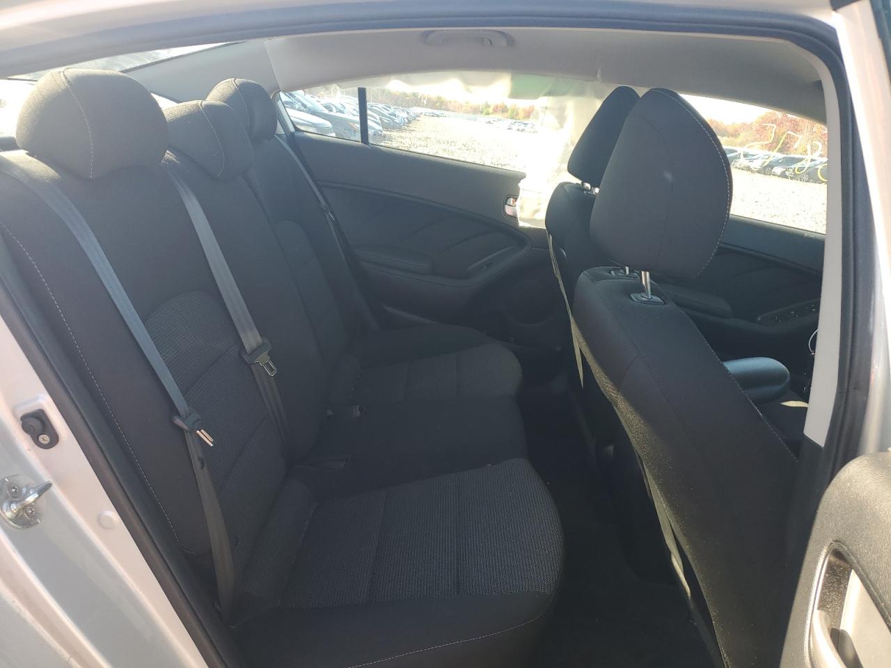 2018 Kia Forte Lx VIN: 3KPFK4A79JE275723 Lot: 85945875