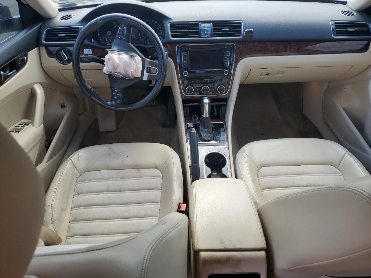 2013 Volkswagen Passat Sel VIN: 1VWCN7A37DC143609 Lot: 82342155