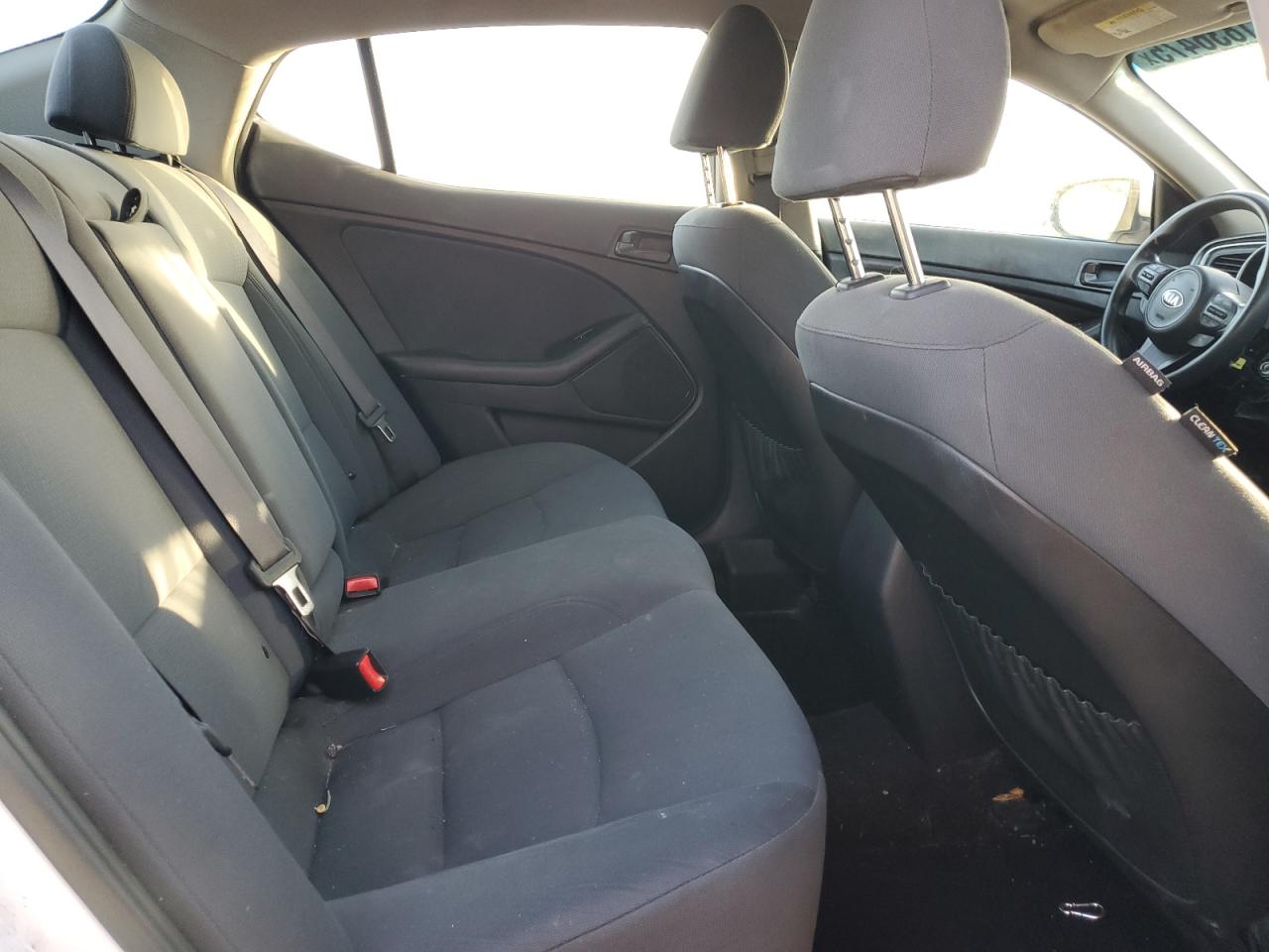 2015 Kia Optima Lx VIN: KNAGM4A70F5628400 Lot: 81836475