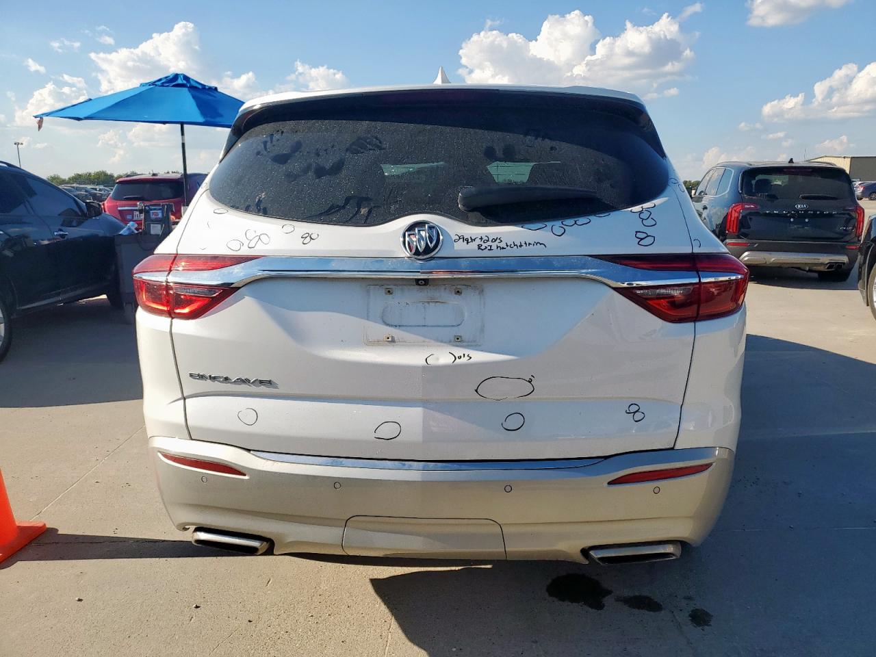 2021 Buick Enclave Essence VIN: 5GAERBKW2MJ176560 Lot: 82228475