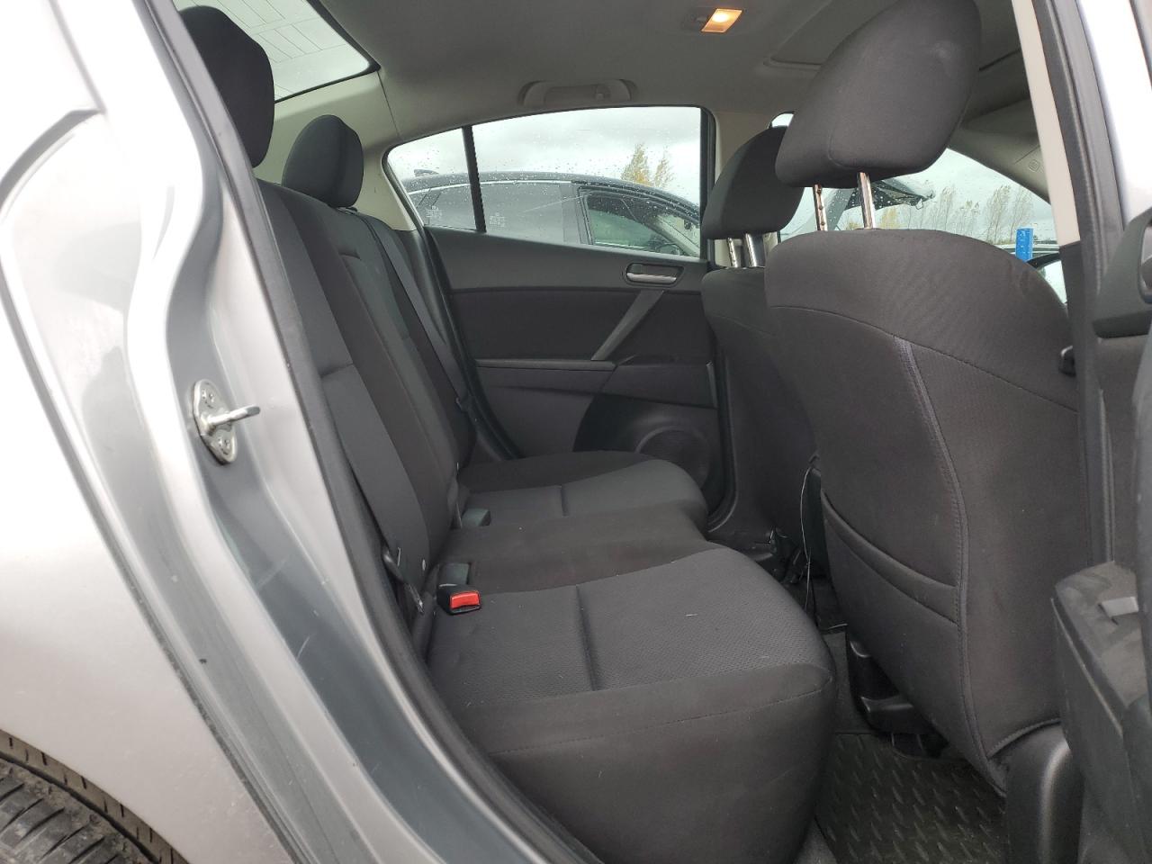 2011 Mazda 3 I VIN: JM1BL1VF1B1425372 Lot: 90684425