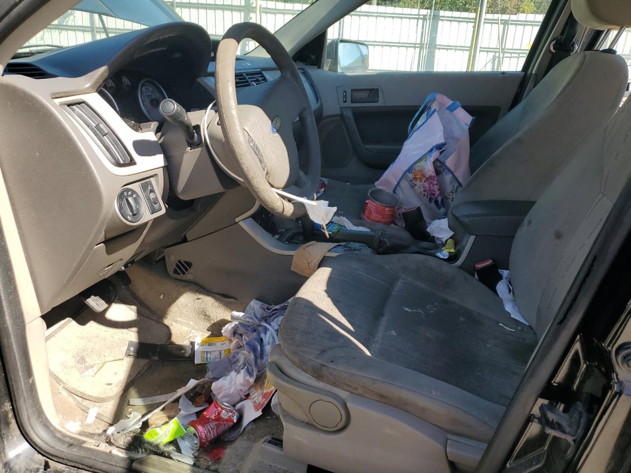 2011 Ford Focus Se VIN: 1FAHP3FN1BW195566 Lot: 85836185