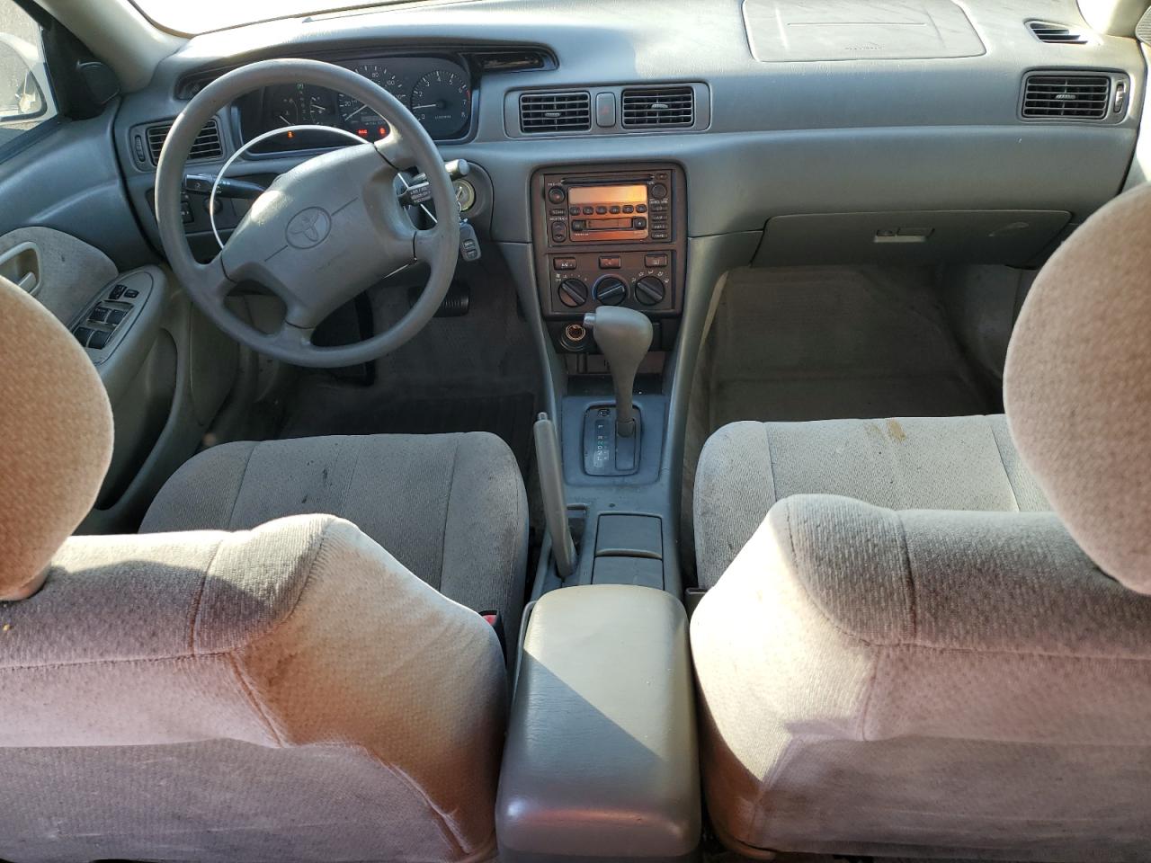 2000 Toyota Camry Ce VIN: JT2BG22KXY0459734 Lot: 83962525