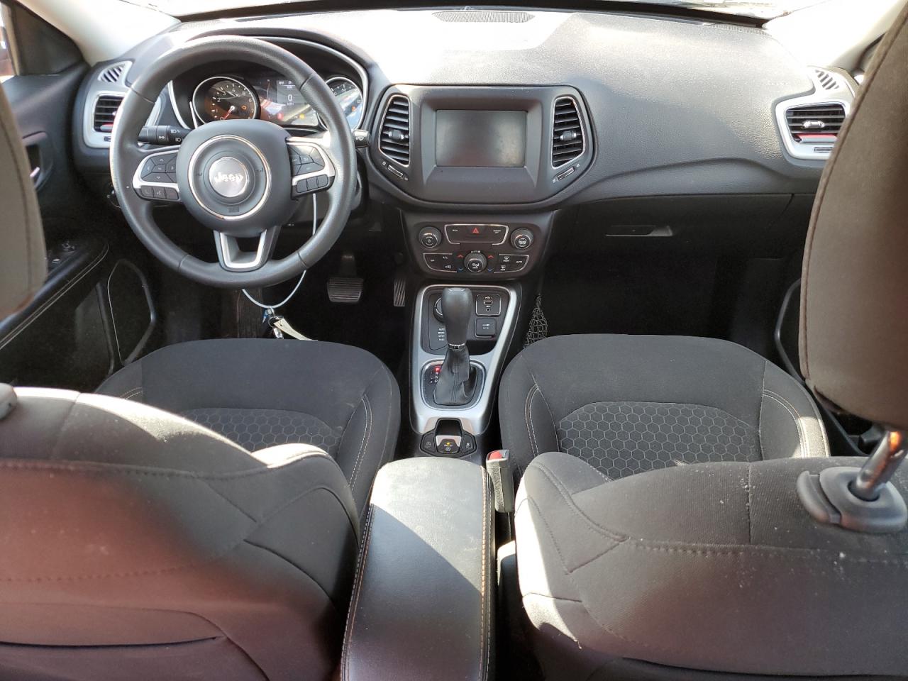 2019 Jeep Compass Sport VIN: 3C4NJDABXKT757603 Lot: 90434975