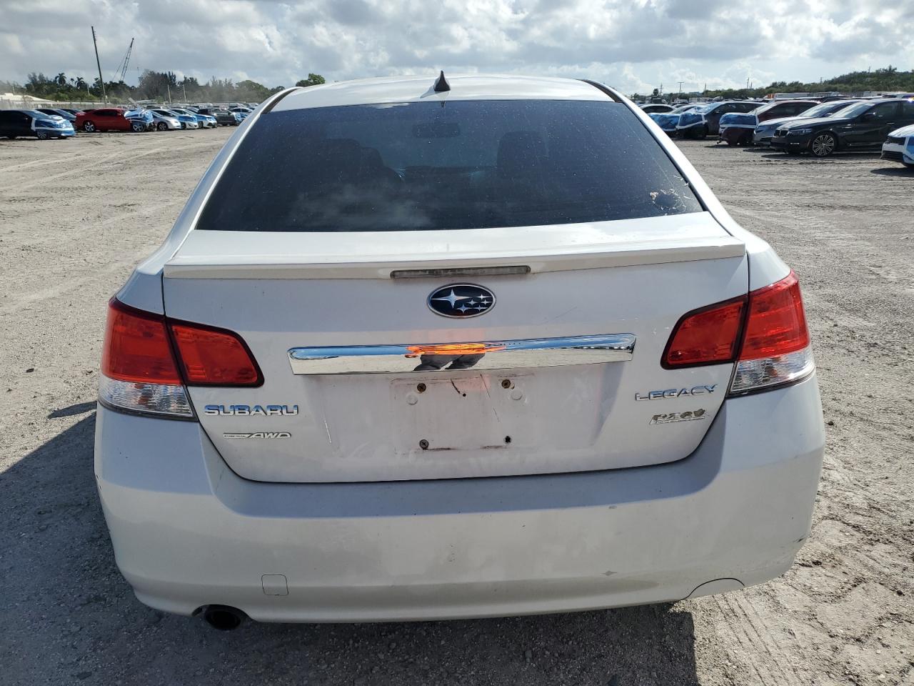 2011 Subaru Legacy 2.5I Limited VIN: 4S3BMBK69B3238554 Lot: 86864425