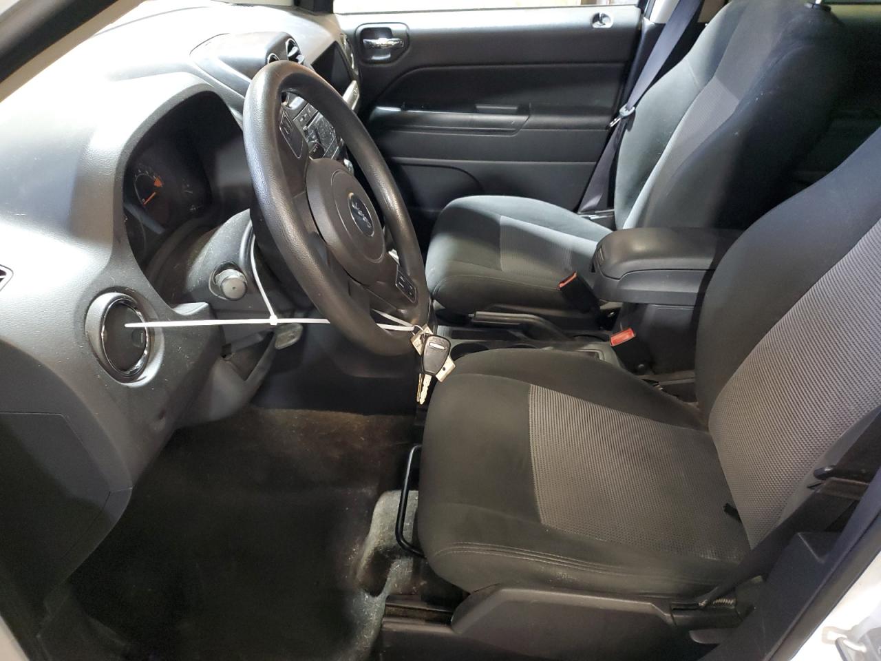 2016 Jeep Compass Sport VIN: 1C4NJCBA9GD620262 Lot: 84937795