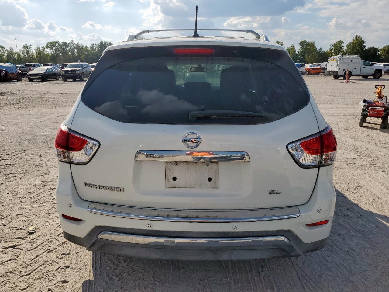 2015 Nissan Pathfinder S VIN: 5N1AR2MN6FC701155 Lot: 82146485