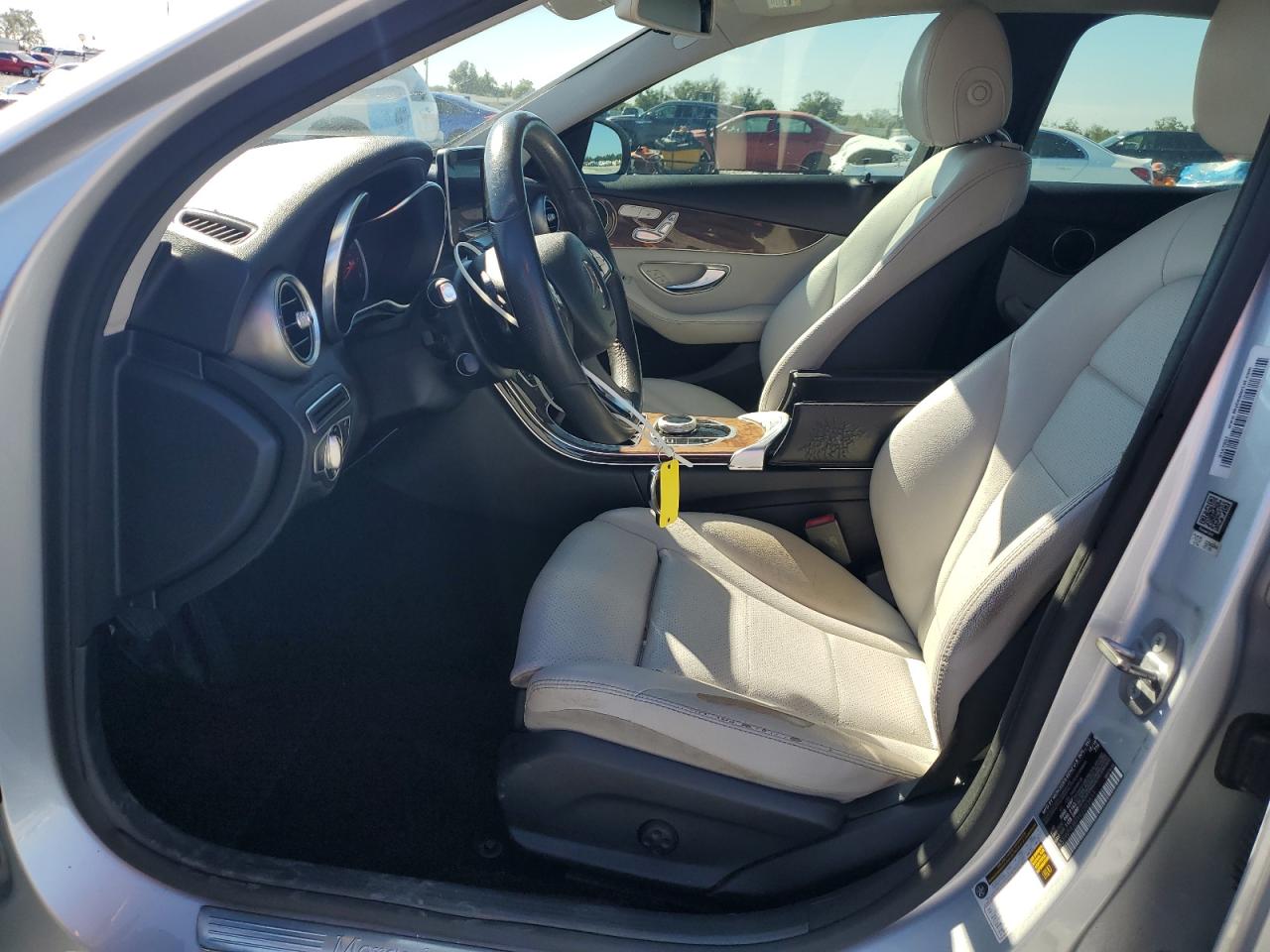 2017 Mercedes-Benz C 300 VIN: 55SWF4JB7HU203611 Lot: 82439705