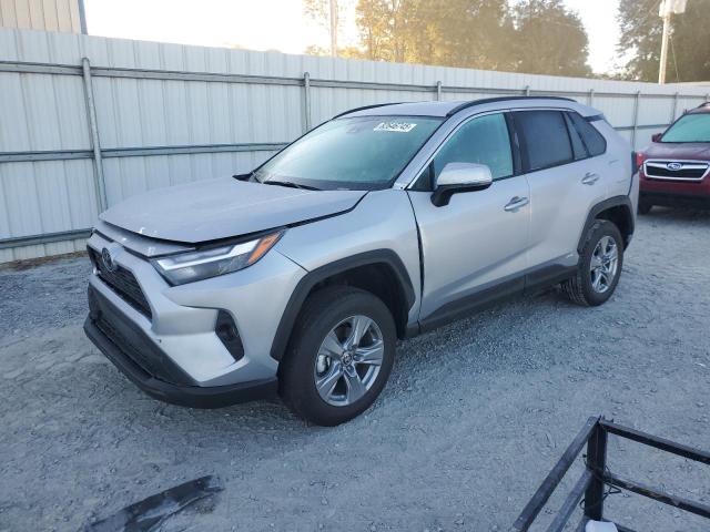 TOYOTA RAV4 XLE 2025