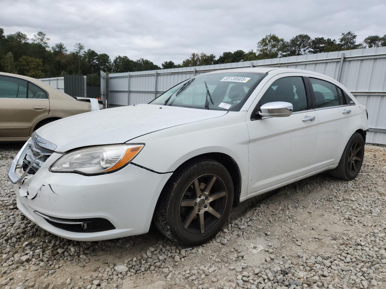 2013 Chrysler 200 Limited VIN: 1C3CCBCG6DN573202 Lot: 85138605
