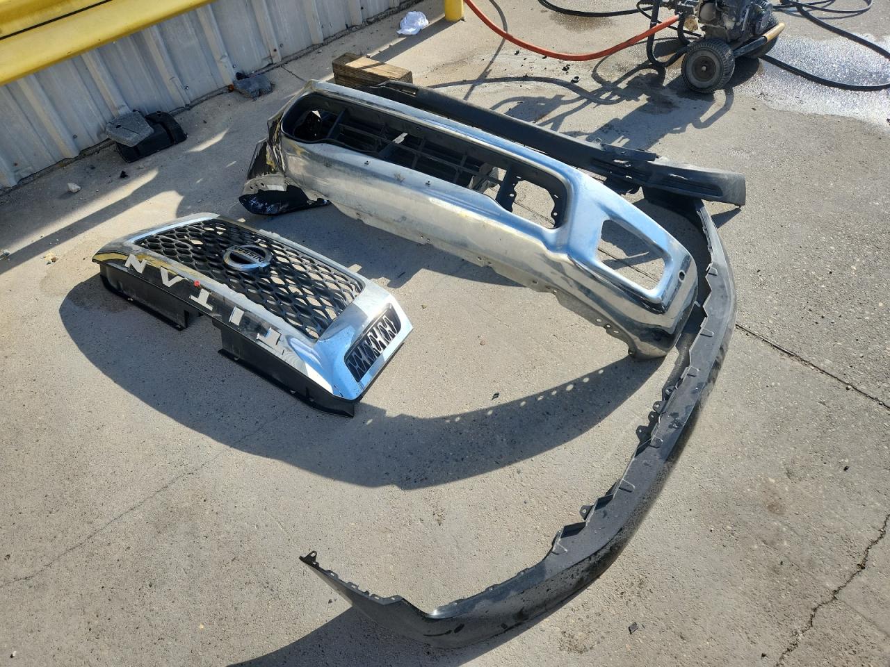 2017 Nissan Titan Sv VIN: 1N6AA1E51HN576302 Lot: 89722875