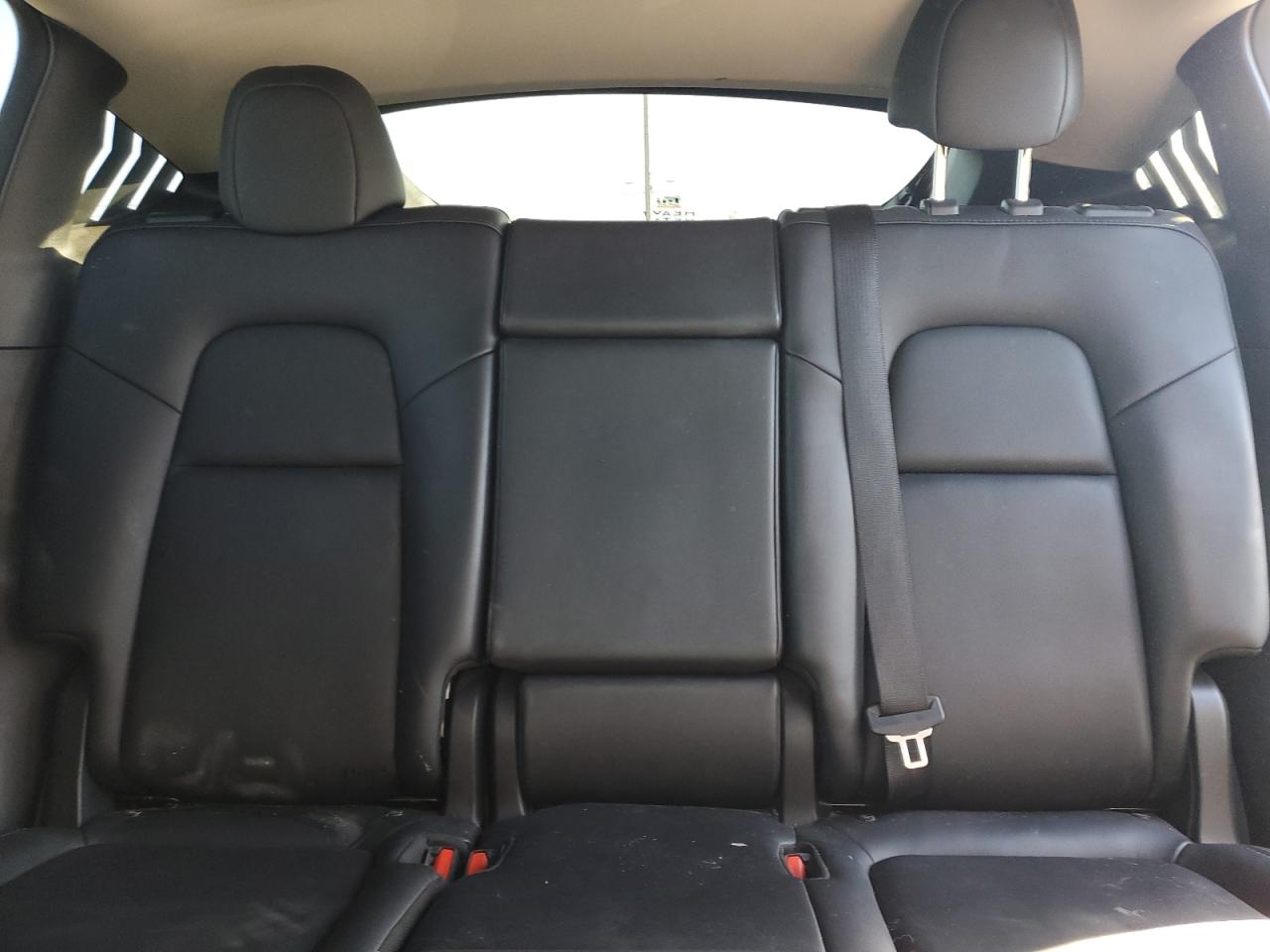 2023 Tesla Model Y VIN: 7SAYGAEE0PF621181 Lot: 89871235