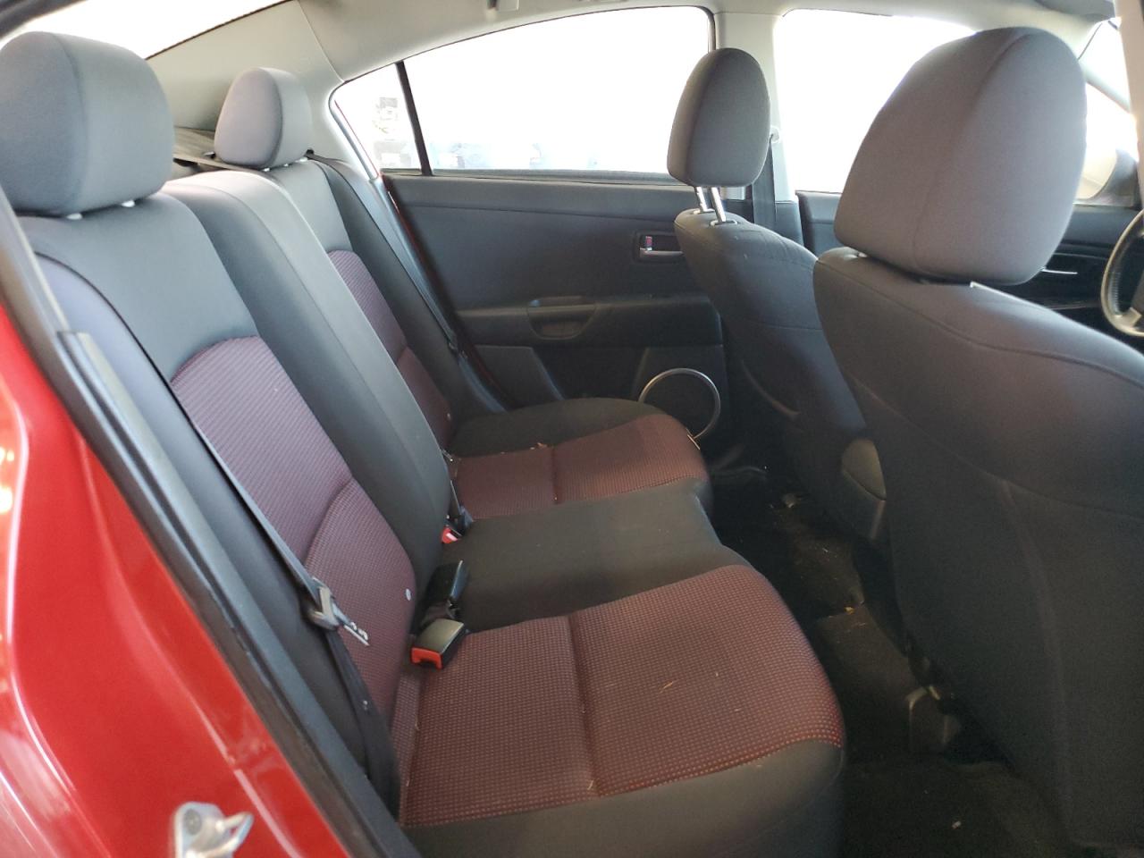 2005 Mazda 3 S VIN: JM1BK323951231766 Lot: 85726365