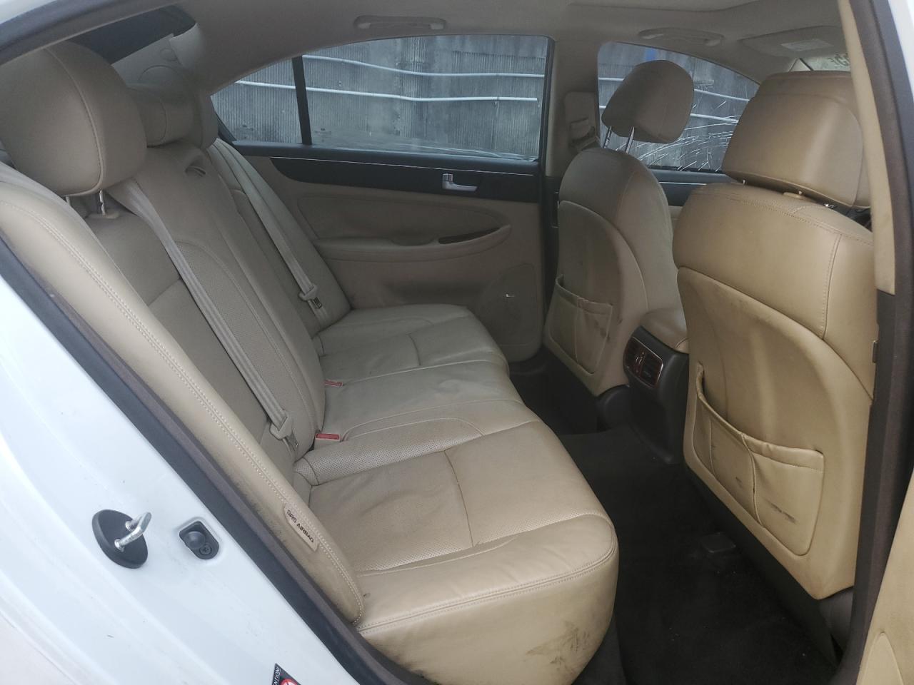 2013 Hyundai Genesis 3.8L VIN: KMHGC4DD0DU220744 Lot: 86587855