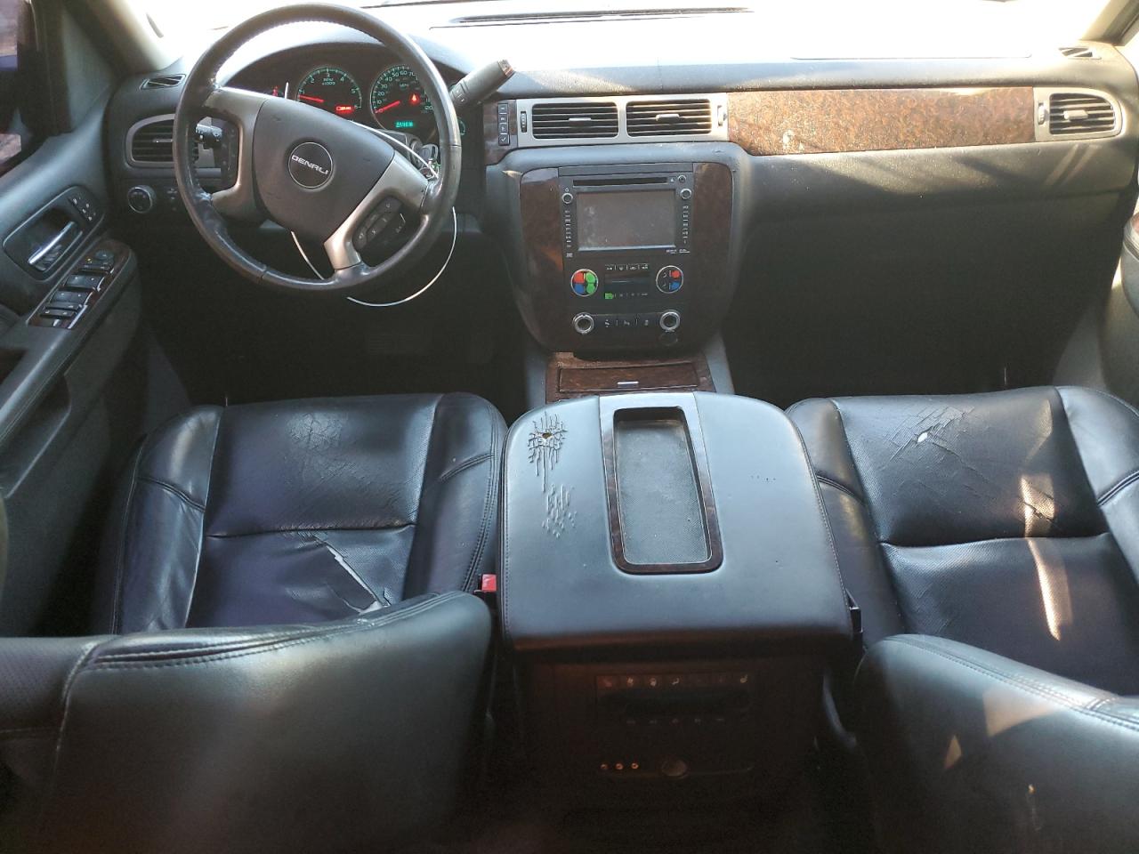 2012 GMC Yukon Xl Denali VIN: 1GKS2MEF5CR228085 Lot: 86874025