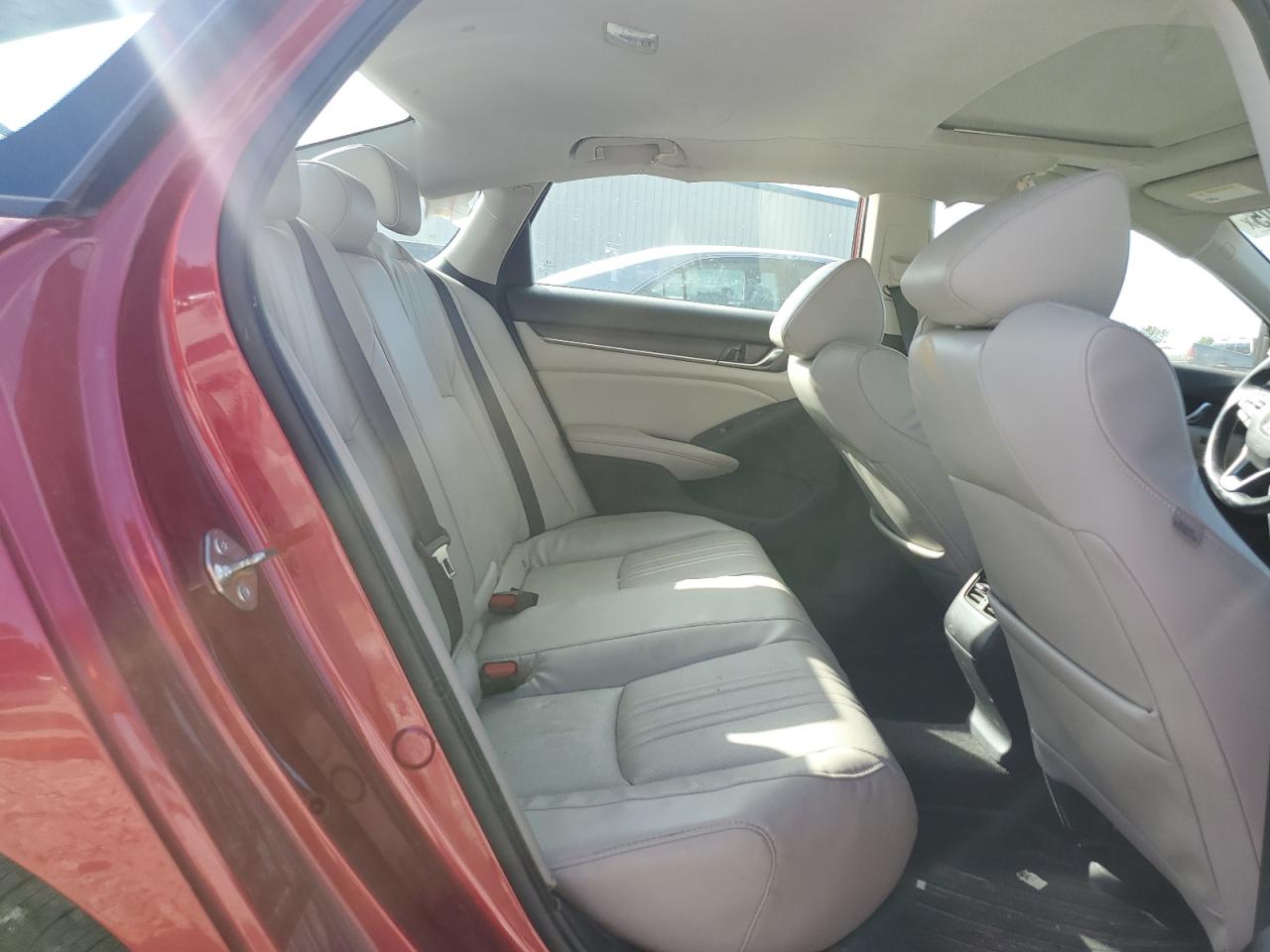 2018 Honda Accord Touring Hybrid VIN: 1HGCV3F95JA011594 Lot: 84818405