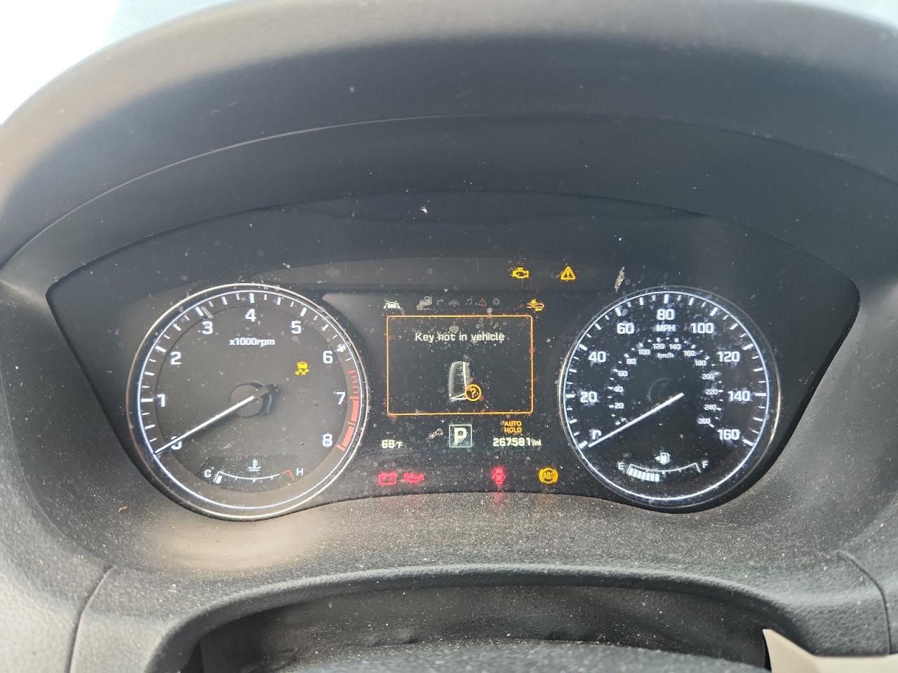 2015 Hyundai Genesis 3.8L VIN: KMHGN4JE6FU065689 Lot: 82189815