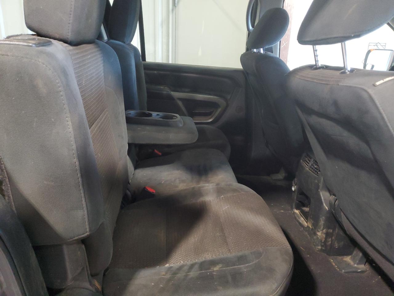 2015 Nissan Armada Sv VIN: 5N1AA0ND5FN600596 Lot: 82754265