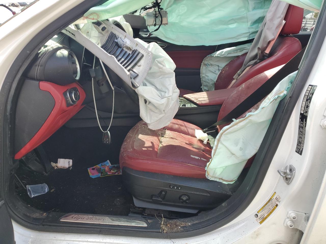 2018 Alfa Romeo Giulia Ti VIN: ZARFAECN3J7581262 Lot: 82652965