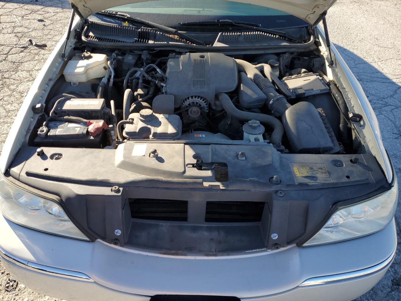 2007 Lincoln Town Car Signature Limited VIN: 1LNHM82W27Y615812 Lot: 82581205