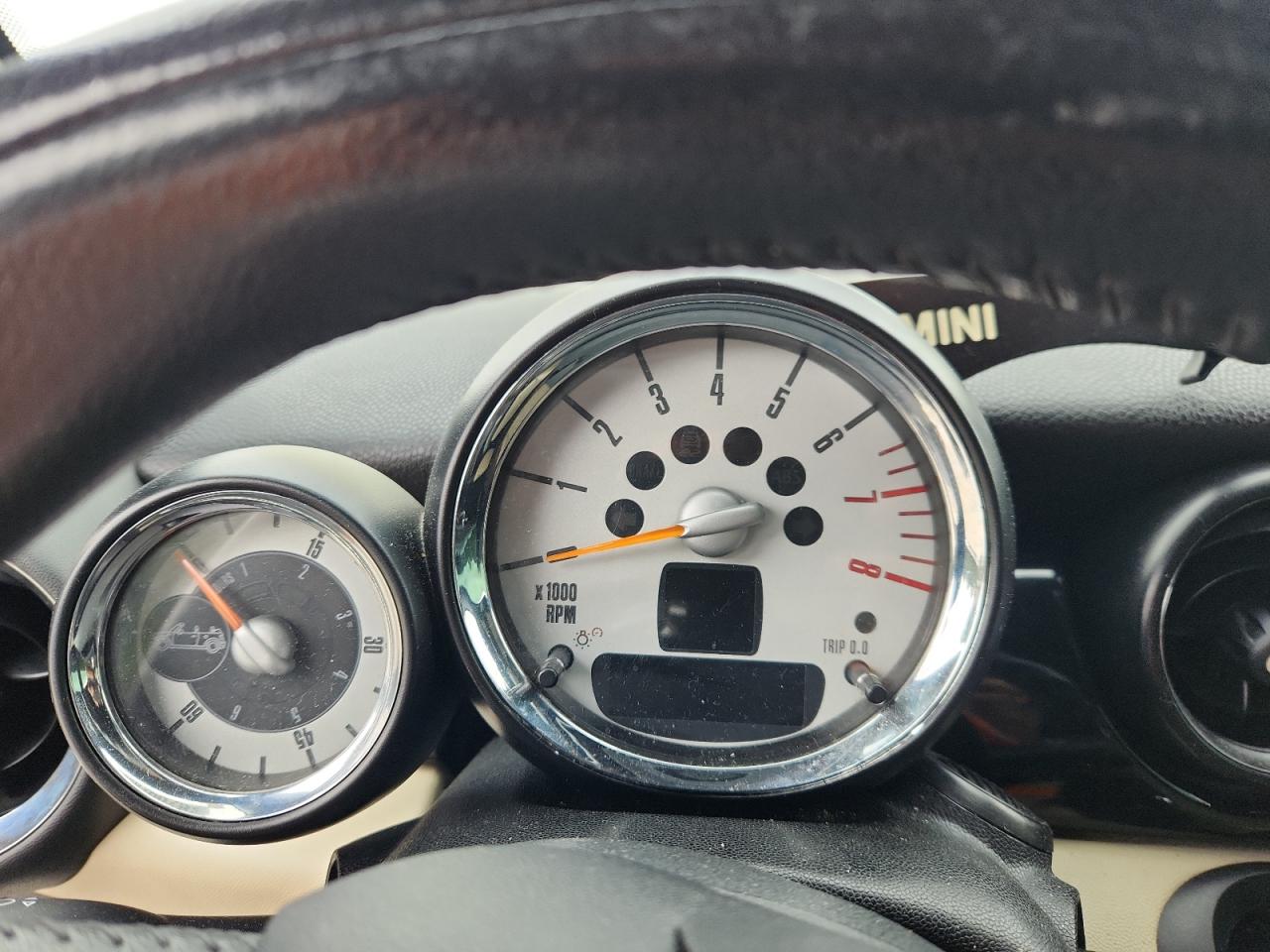 2014 Mini Cooper Roadster VIN: WMWSY1C54ET625731 Lot: 86076075