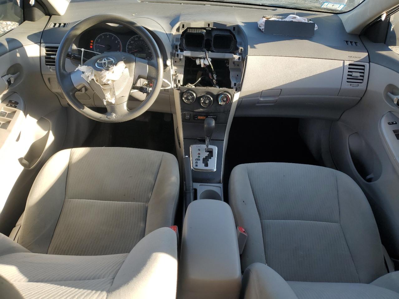 2010 Toyota Corolla Base VIN: 1NXBU4EE4AZ258939 Lot: 82649465