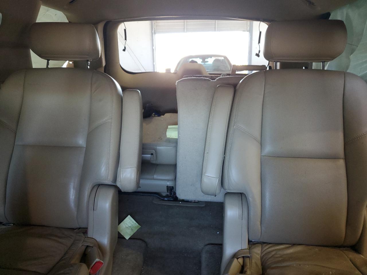 2010 Cadillac Escalade VIN: 1GYUKAEF1AR107757 Lot: 82256305